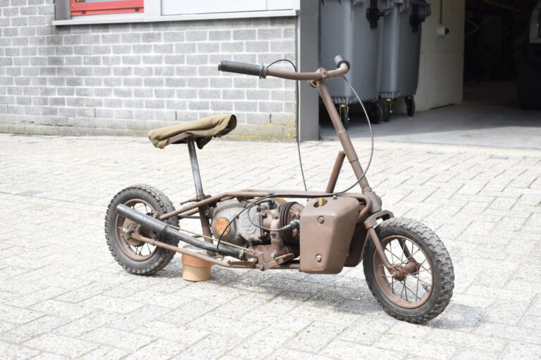 British Airborne Wellbike mk1 motorcycle replica