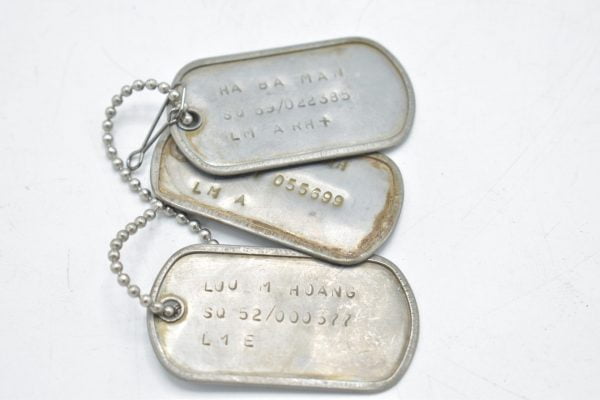 WW2 pair of unknown dogtags